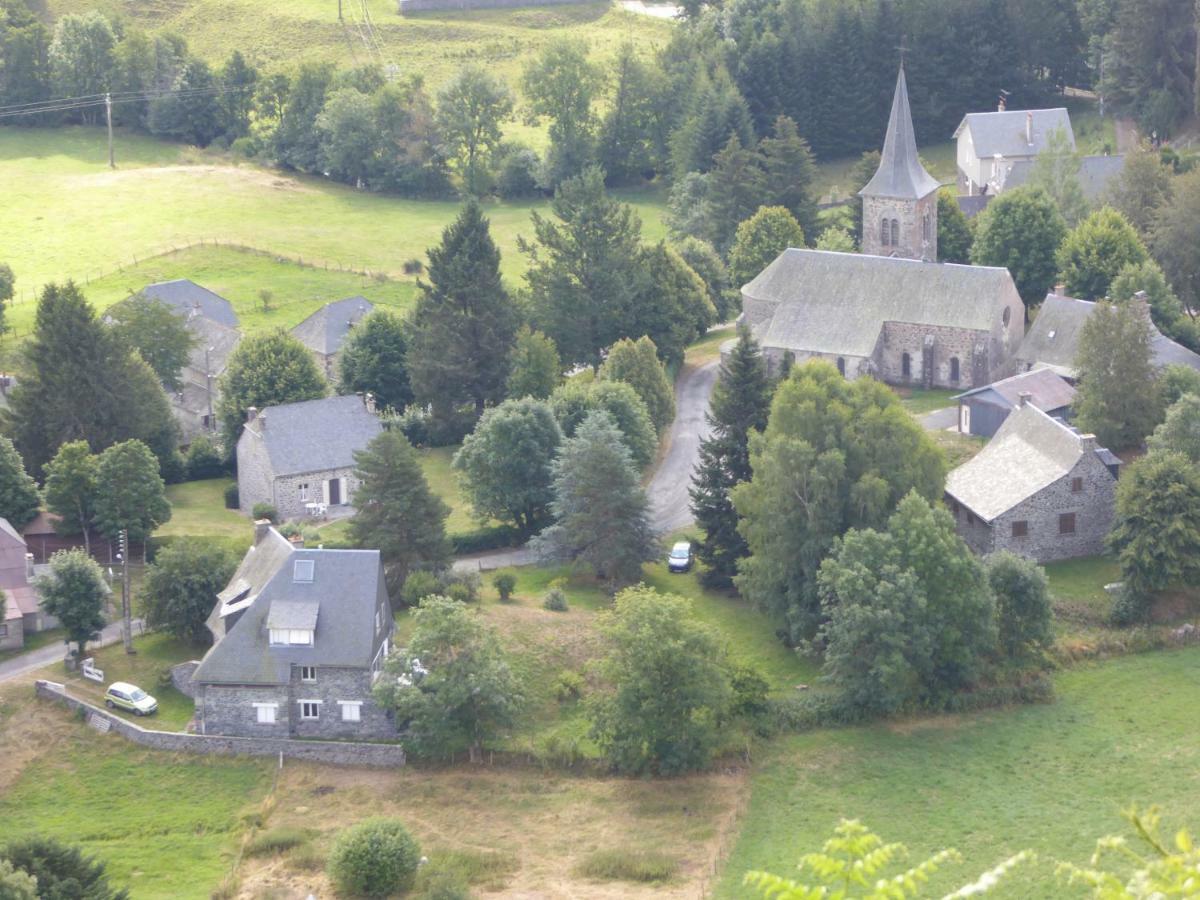 Vila Chez Tilou Le Claux Exteriér fotografie